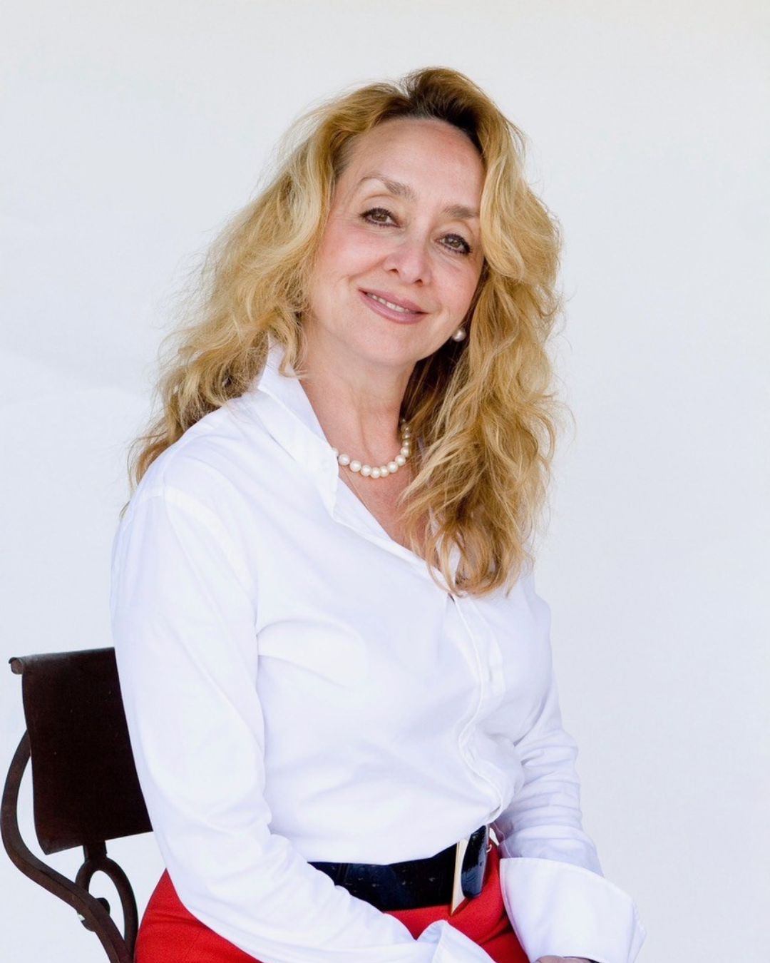 Dr. Emma Vinarsky MD — Oculoplastic Surgeon